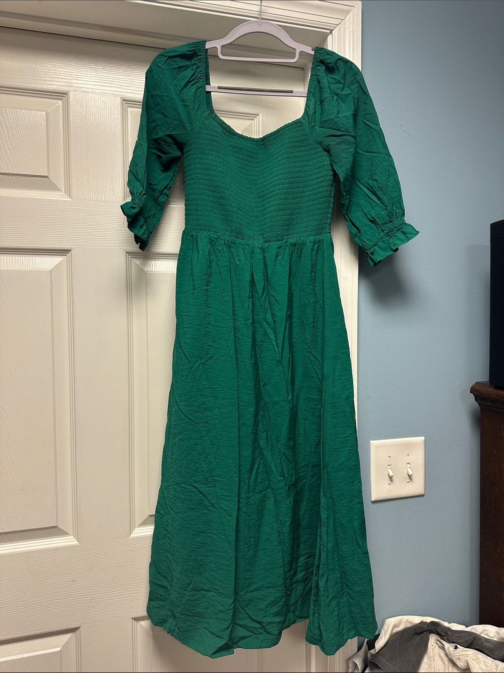 Women’s Green Puff Sleeve Midi Dress